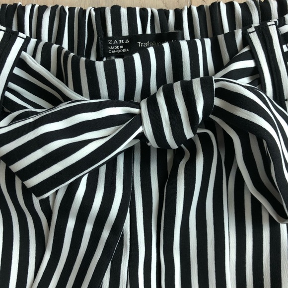 Striped Cropped Pants - Picture 4 of 6